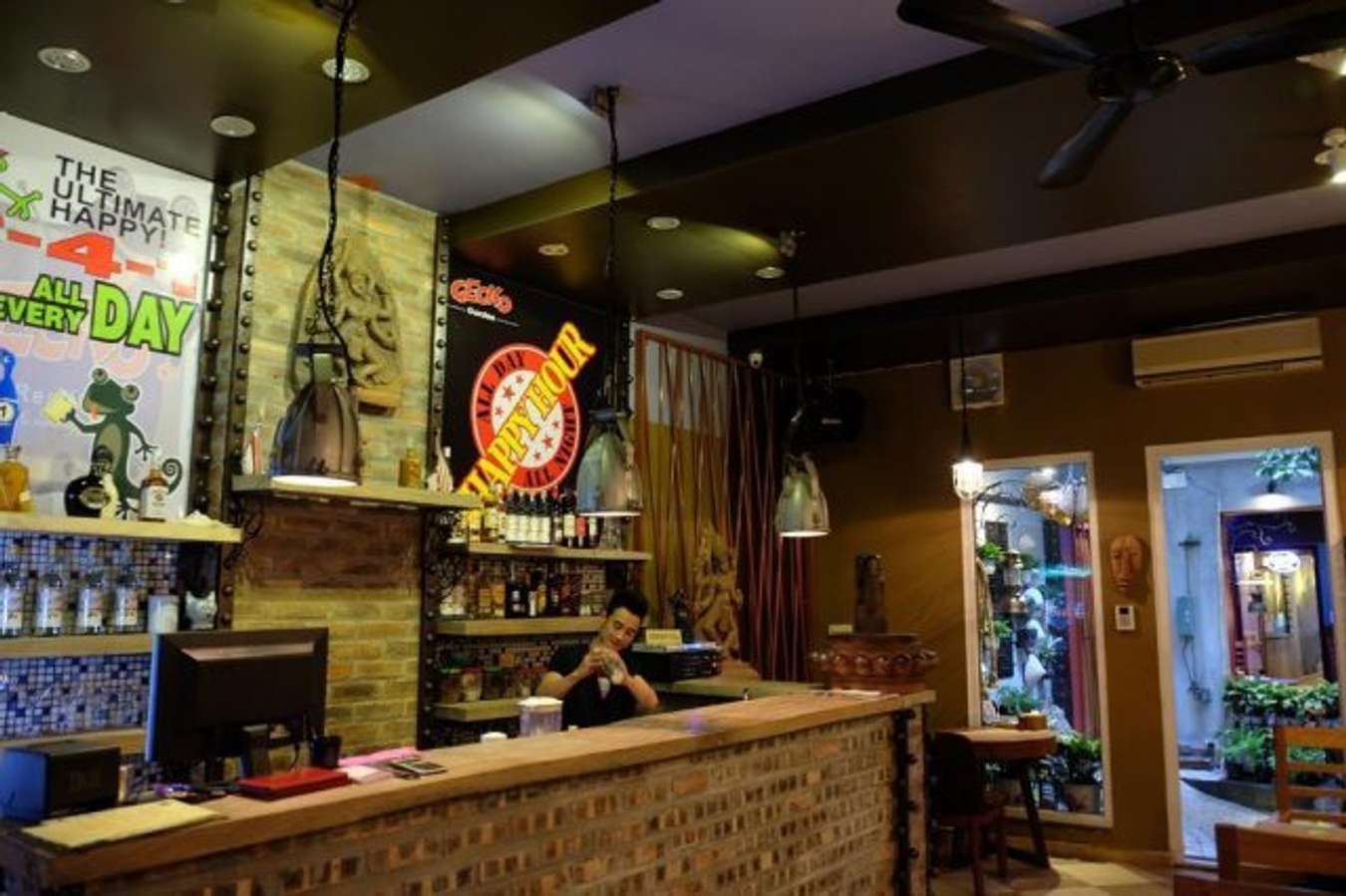 Quầy Bar của Gecko Hostel @Gecko Hostel Hanoi