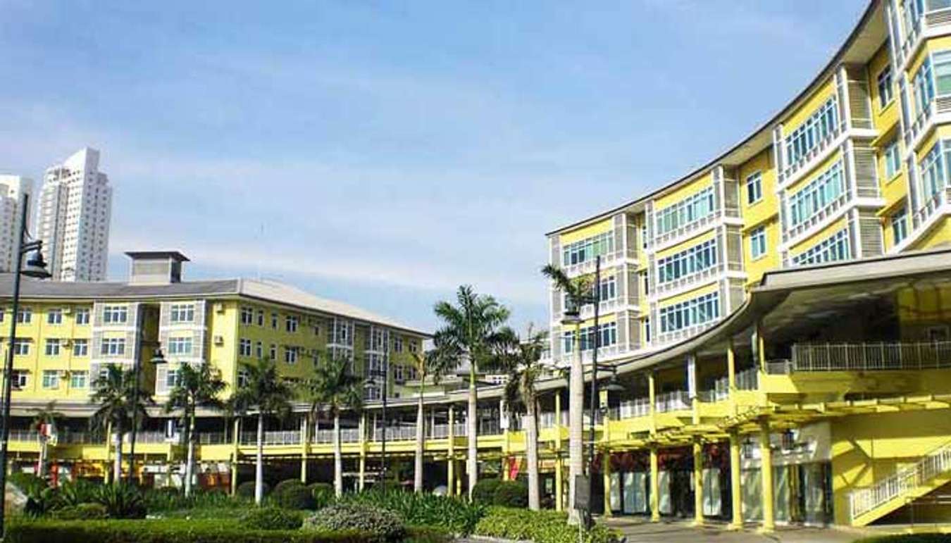 Serendra Mckinley Parkway Facade