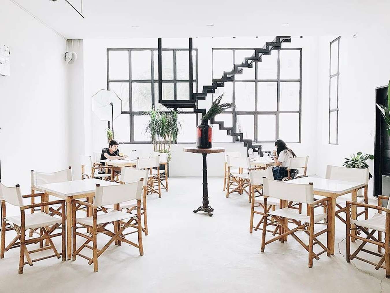 10 Quán Cafe Đẹp Ở Sài Gòn Dành Cho Các Tín Đồ Sống Ảo