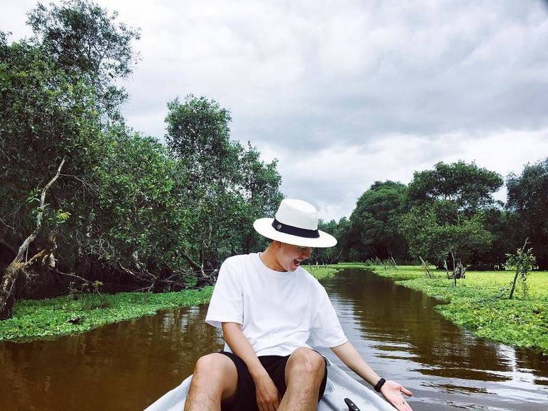 Đắm chìm trong không gian “xanh mướt mắt” của Rừng Tràm Trà Sư