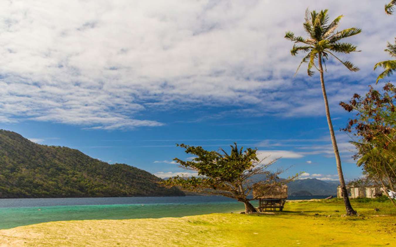 Bulalacao nearby islet