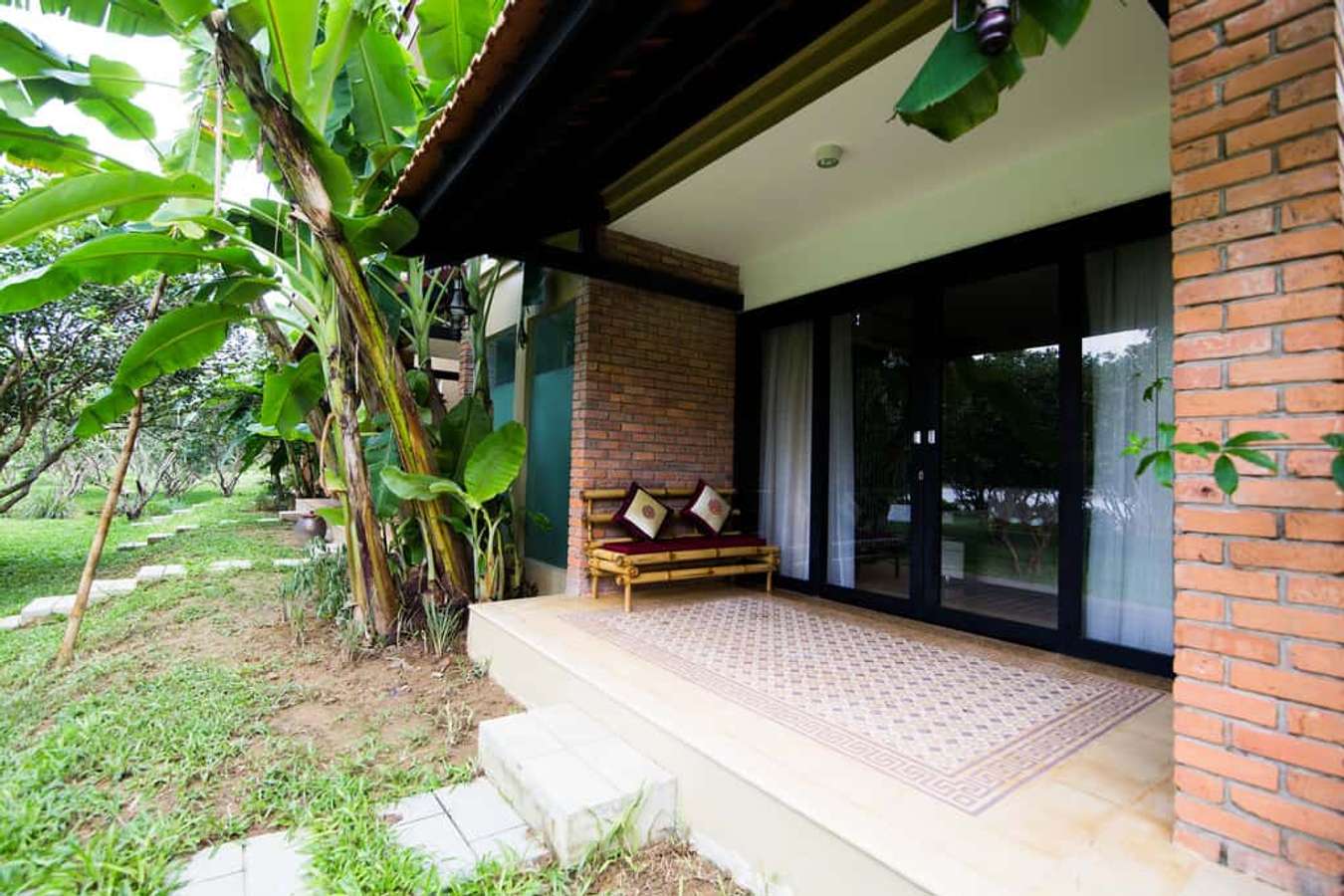 Top 6 khu nghỉ dưỡng ở Huế được mệnh danh là thiên đường nhiệt đới chốn Cố đô