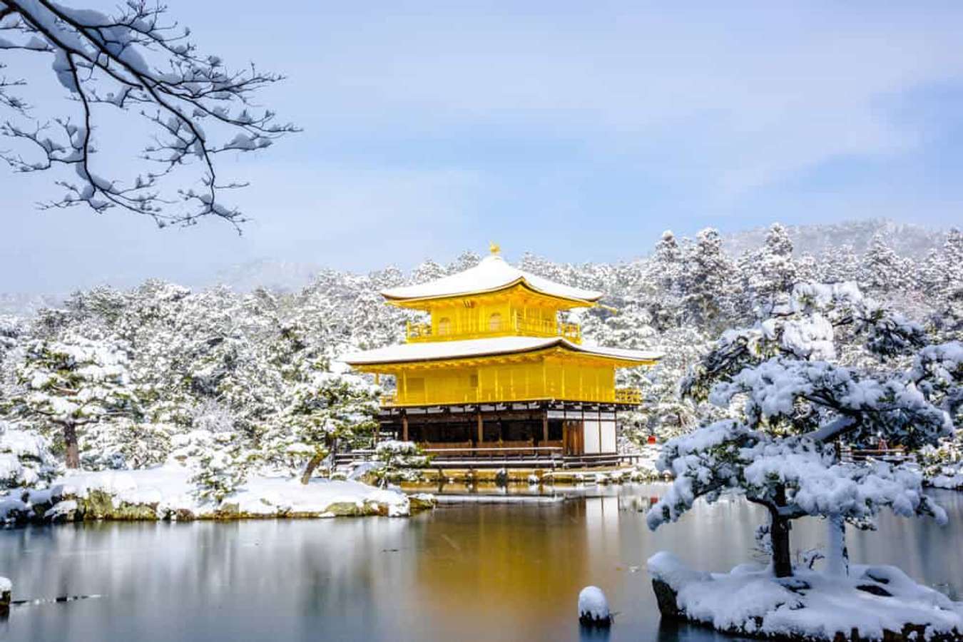 Đền Kinkaku -ji vào mùa đông