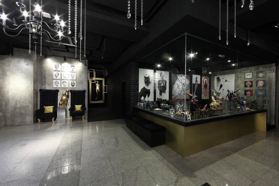 The Hulo Hotel + Gallery