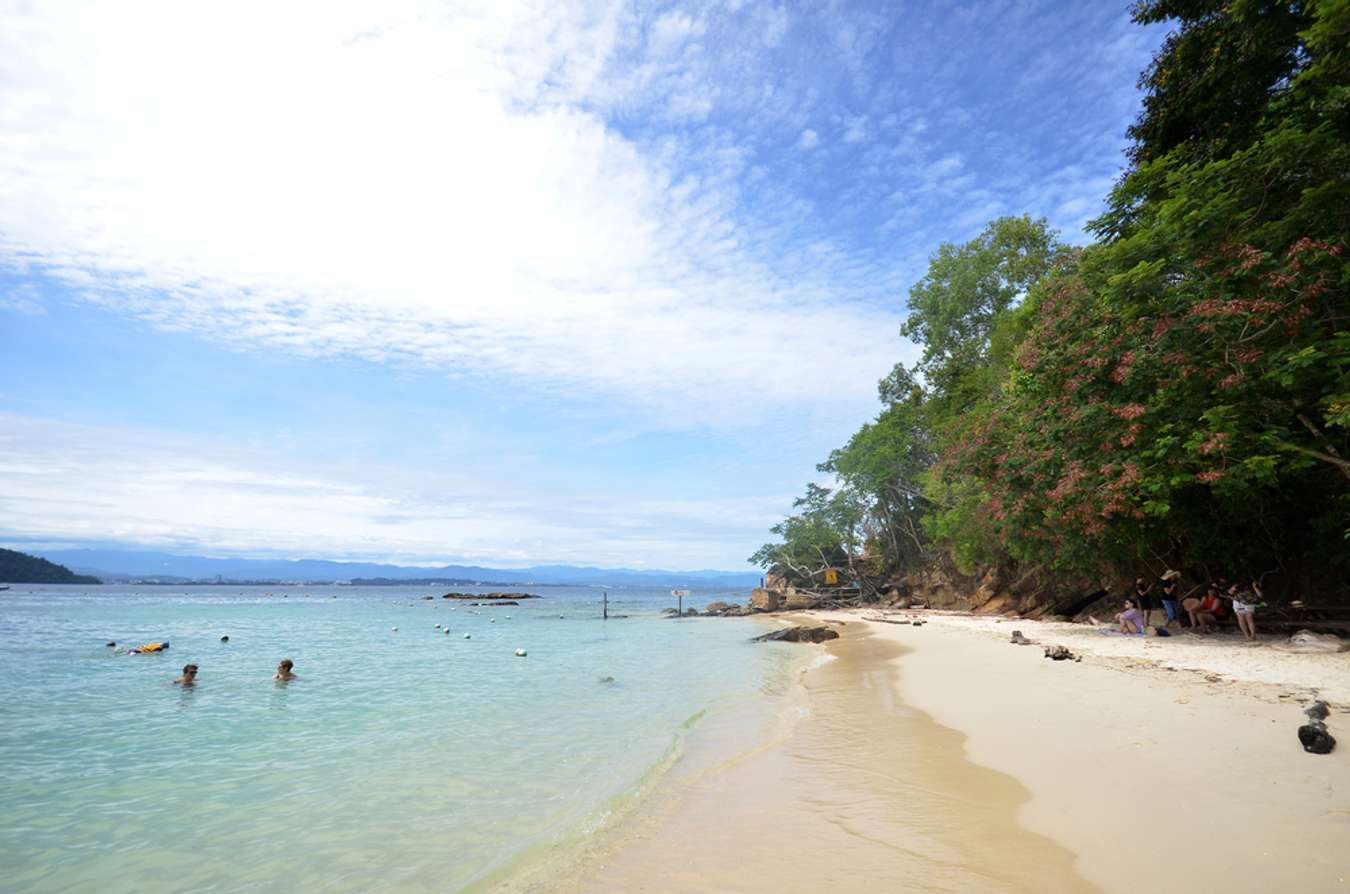 Sapi Island Beach