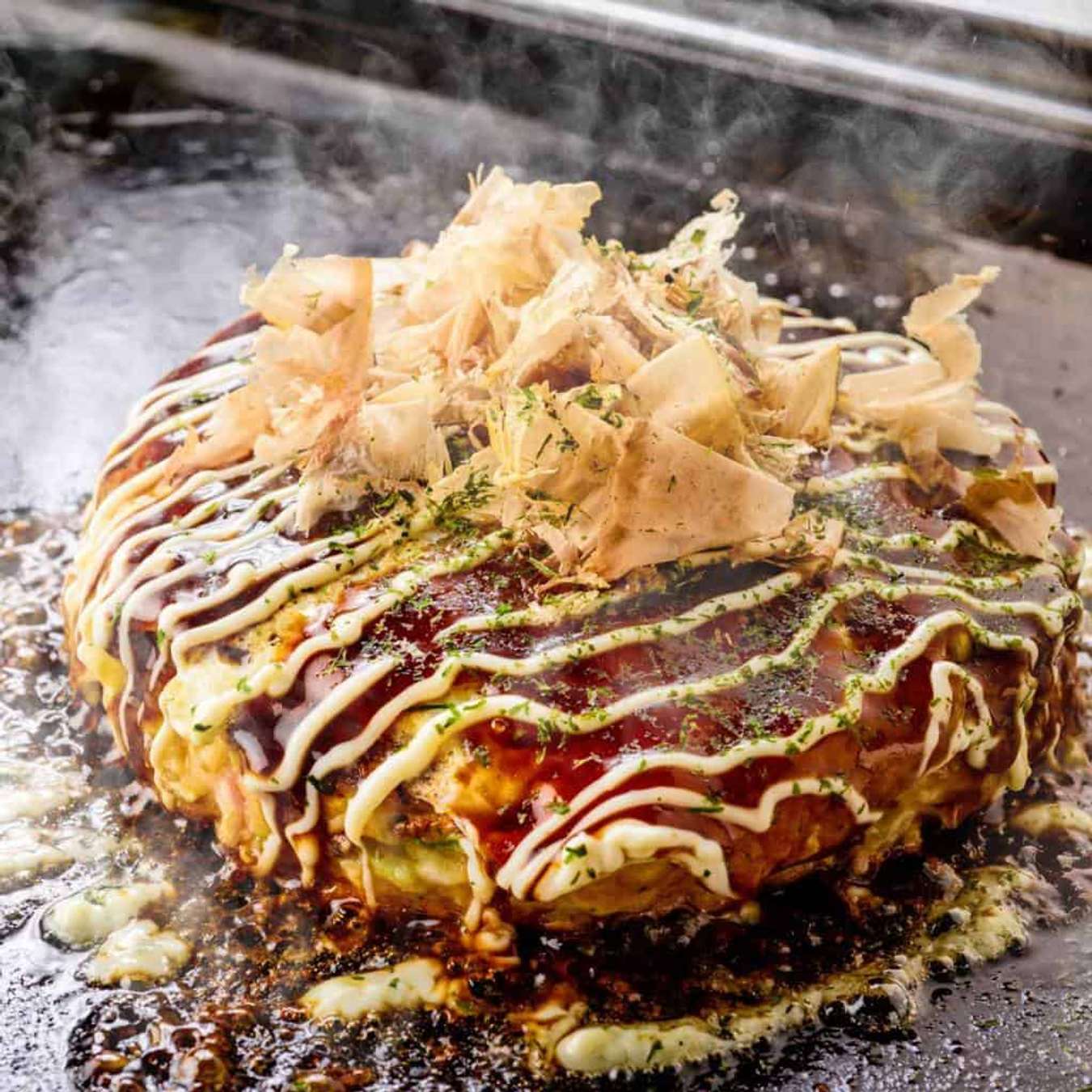 Okonomiyaki – bánh xèo Nhật Bản - món ăn phải thử khi đến Nhật