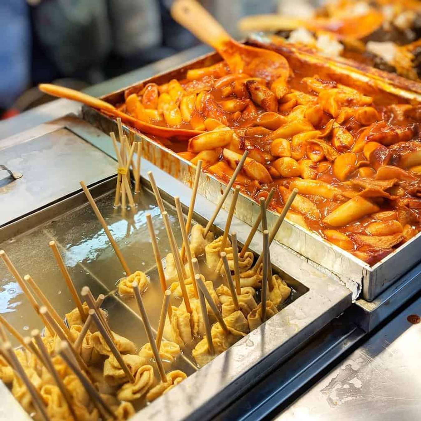 du lịch Hàn quốc tự túc-Khu phố Myeong-dong-bánh cá-bánh gạo