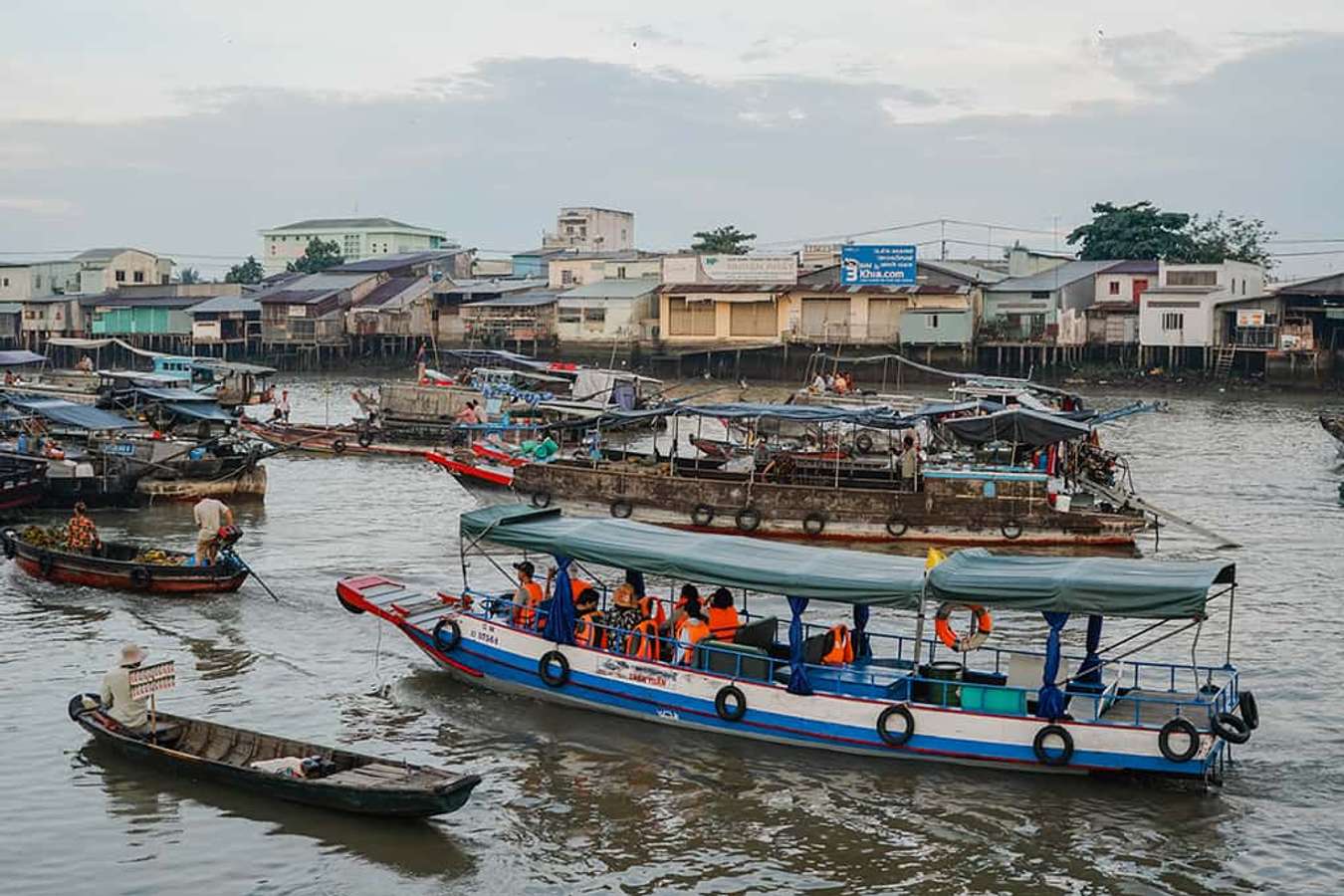 Chợ nổi Cái Răng - Cần Thơ 