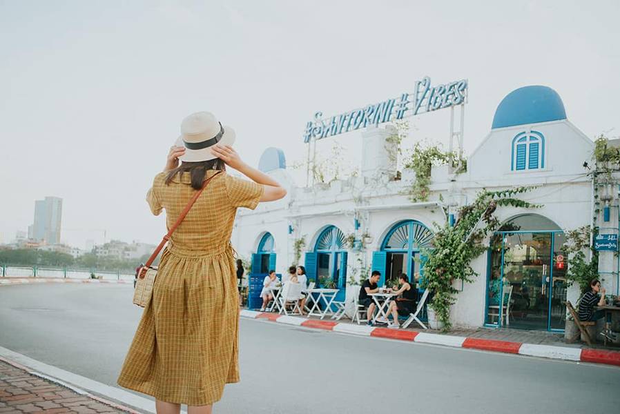 Check-in ngay Santorini Vibes Cafe Hà Nội