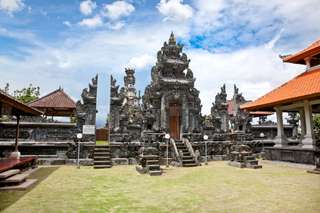 Mengintip Toleransi Agama di Puja Mandala, Nusa Dua, Koosandriyani