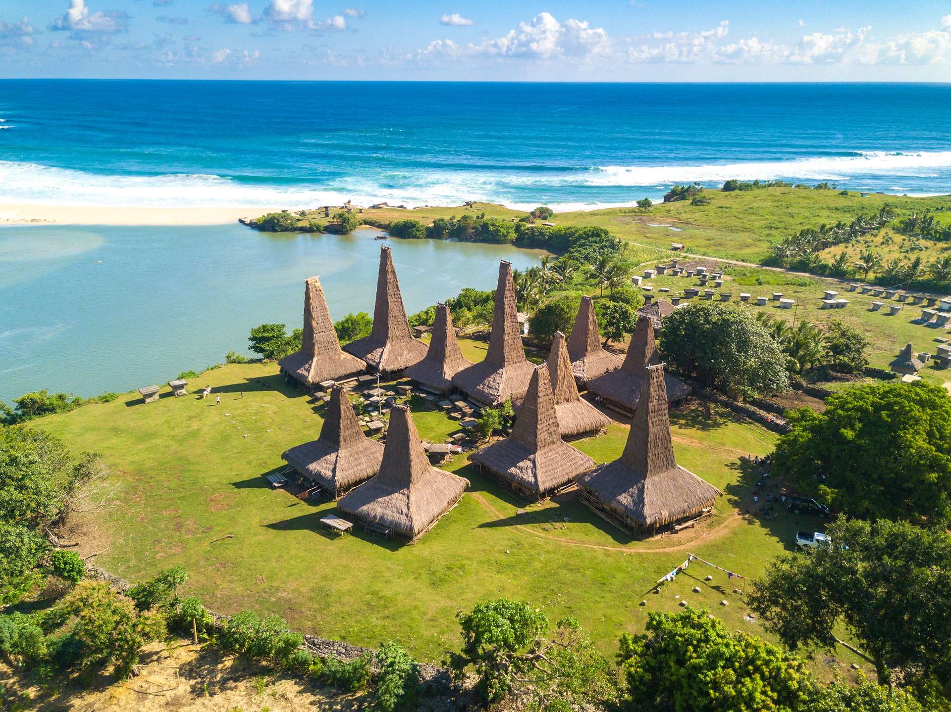 Tempat Wisata Di Jakarta Untuk Melihat Keanekaragaman Budaya Indonesia Adalah