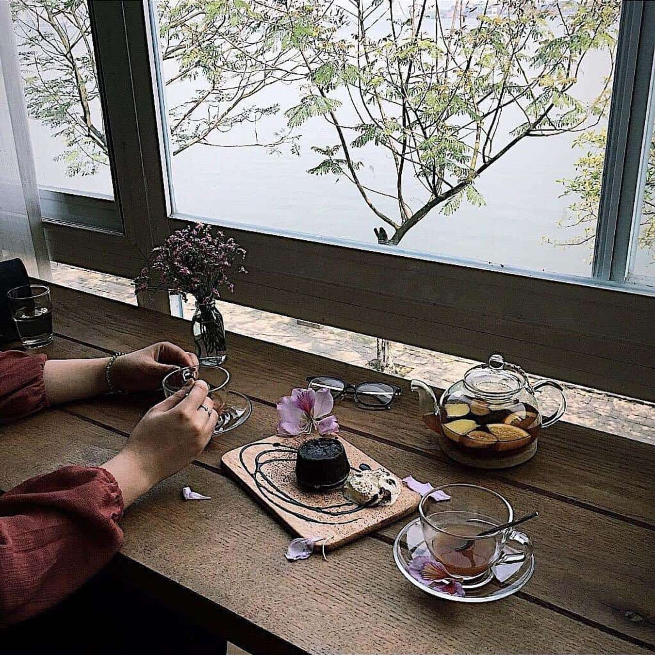 cà phê đẹp ở hà nội - cup of tea