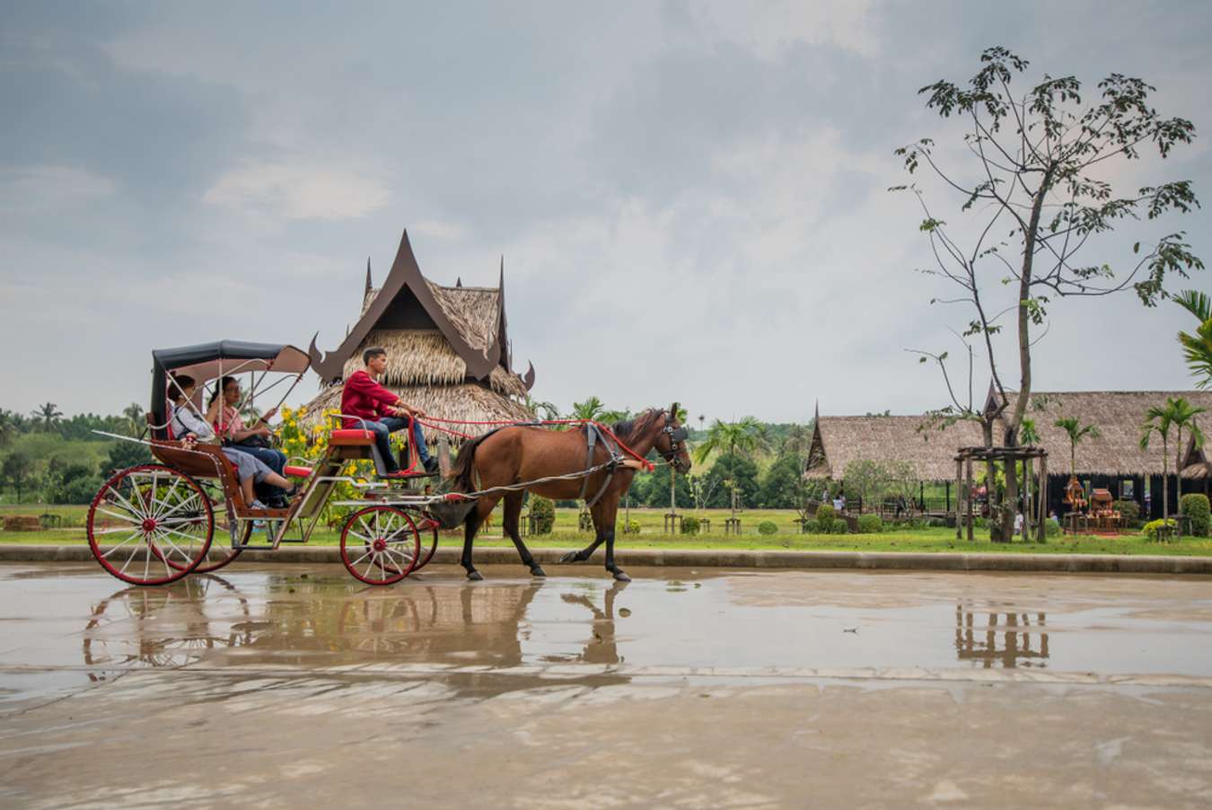 สวนไทย พัทยา - ที่เที่ยวชลบุรี - Traveloka