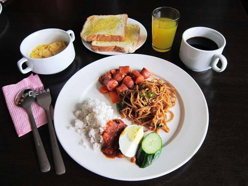 Smurf Inn – Breakfast