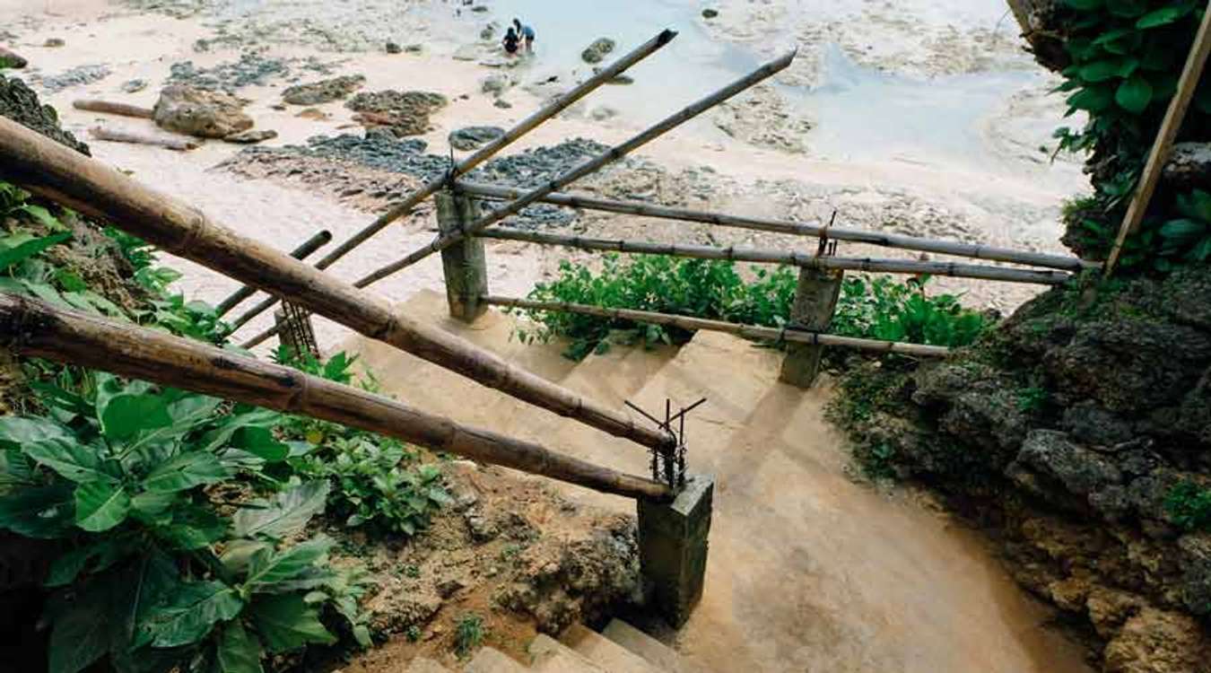 Stairs to Jagnaya Beach