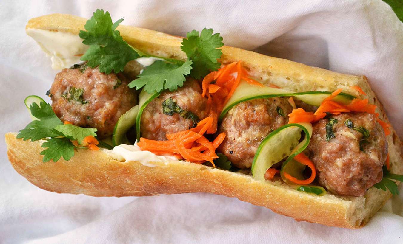 món ngon phan thiết - bánh mì