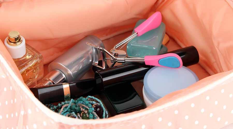 Excessive makeup kit