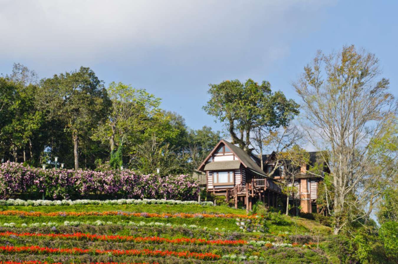 พระตำหนักภูพิงคราชนิเวศน์ - ที่เที่ยวเชียงใหม่หน้าหนาว