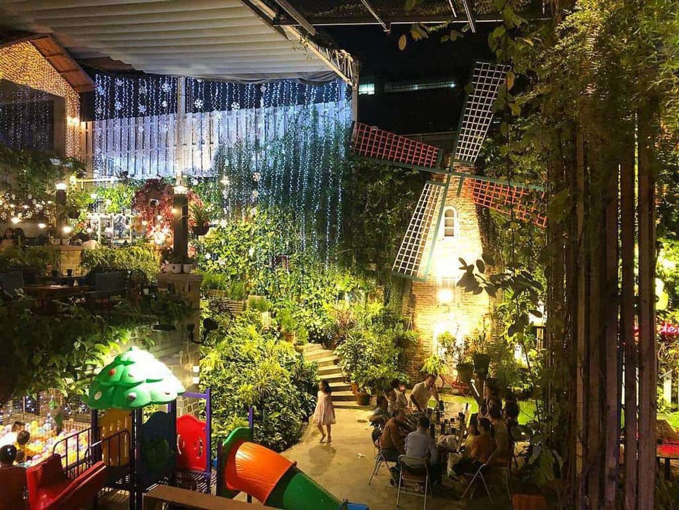 quán cafe sân vườn đẹp ở sài gòn - 1st garden