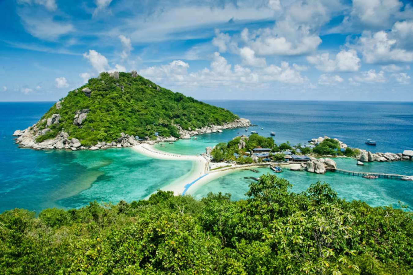 เกาะเต่า และเกาะนางยวน - สถานที่เที่ยวชุมพร