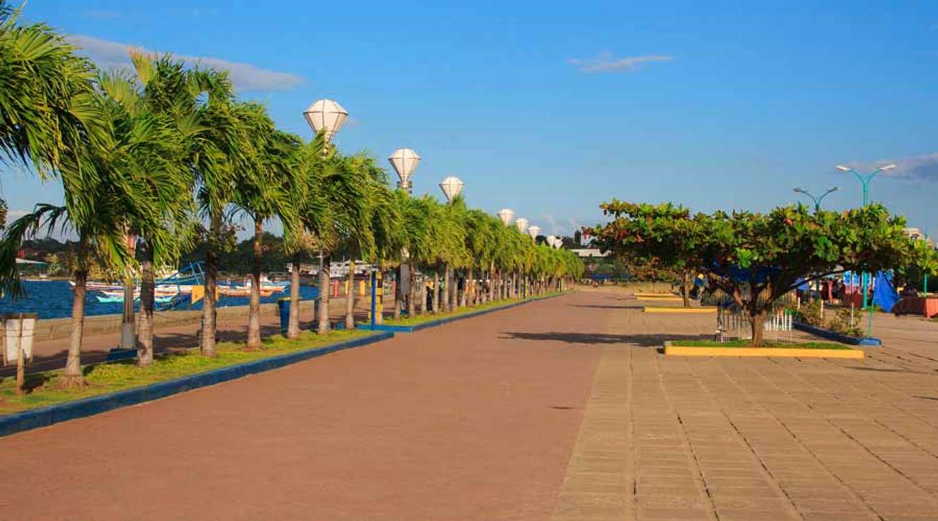 Puerto Princesa city baywalk