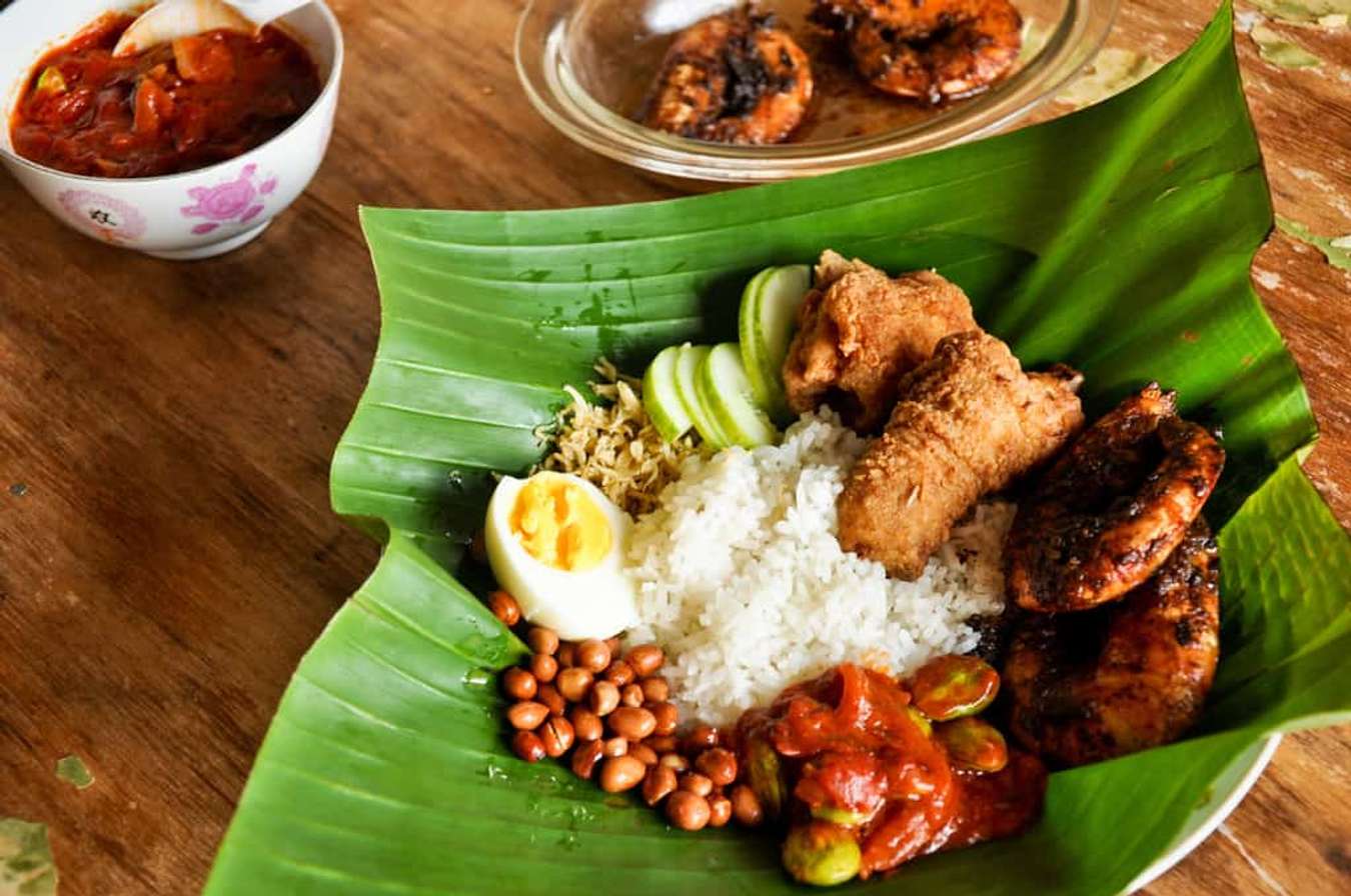 ăn gì ở Kuala Lumpur - Nasi Lemak