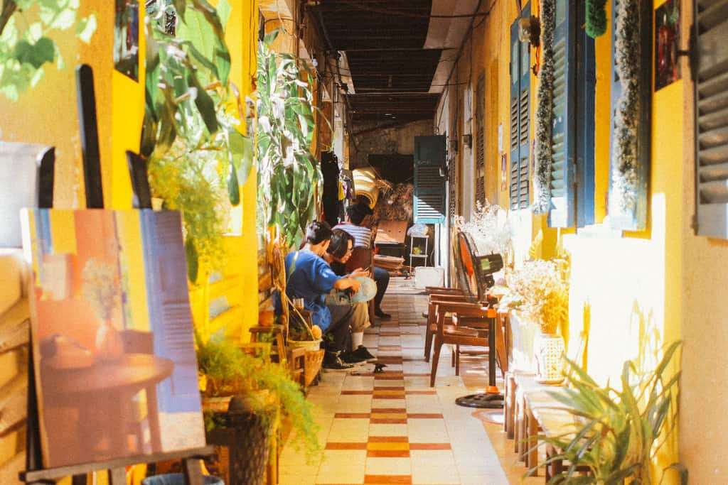 Có những quán cà phê cổ xưa giữa lòng Sài Gòn hiện đại (Phần 1)