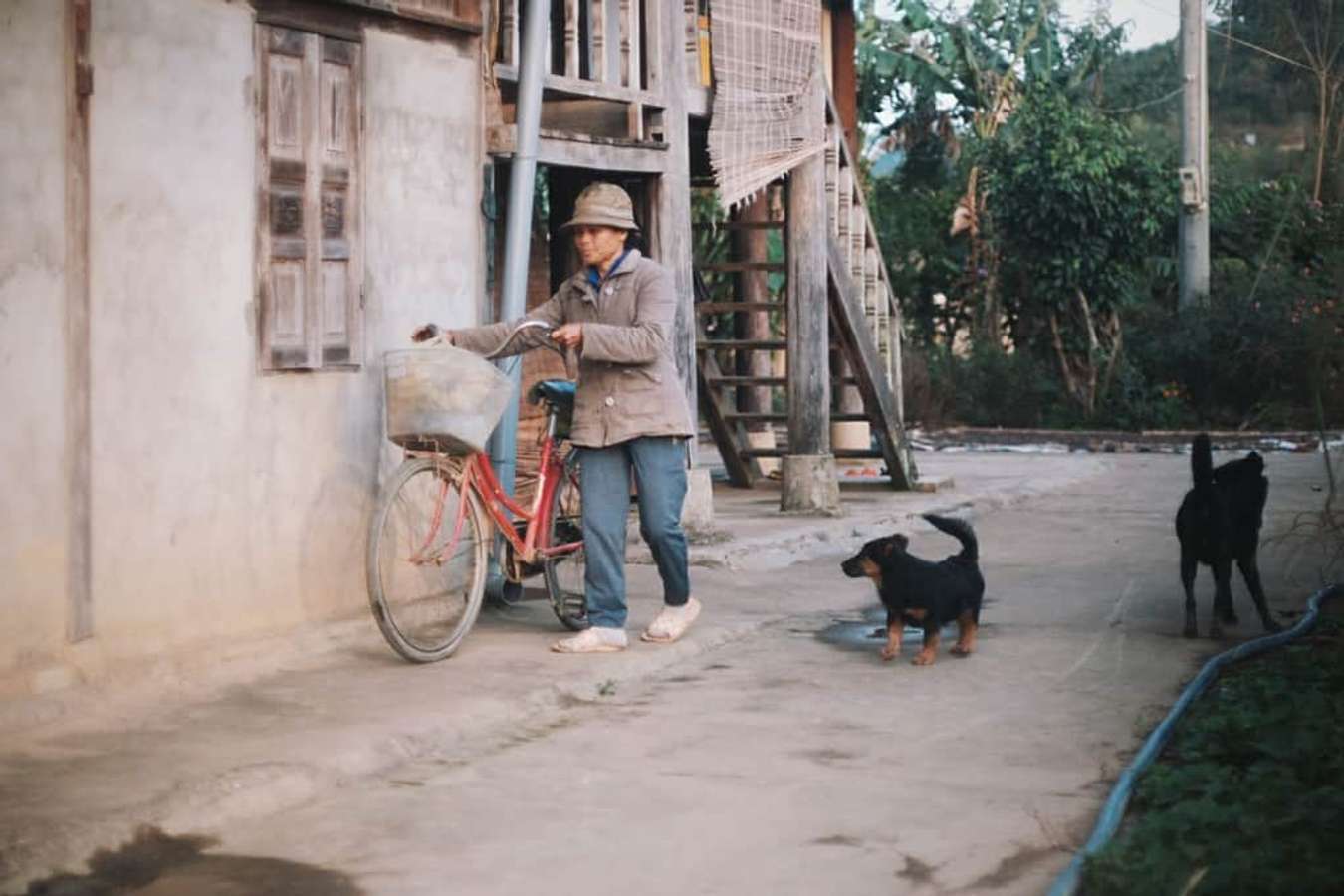 trekking tà năng phan dũng-sàn homestay