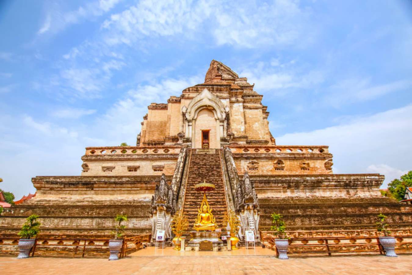 มหากาฬ 20 ที่เที่ยวในเมืองเชียงใหม่ ไม่ต้องขึ้นดอยก็ฟินได้ มหากาฬ 20 ที่เที่ยวในเมืองเชียงใหม่ ไม่ต้องขึ้นดอยก็ฟินได้