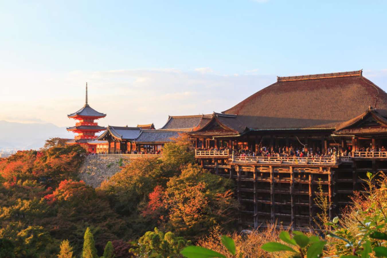 วัดคิโยะมิซุ หรือวัดน้ำใส (Kiyomizu-dera) - เที่ยวญี่ปุ่น