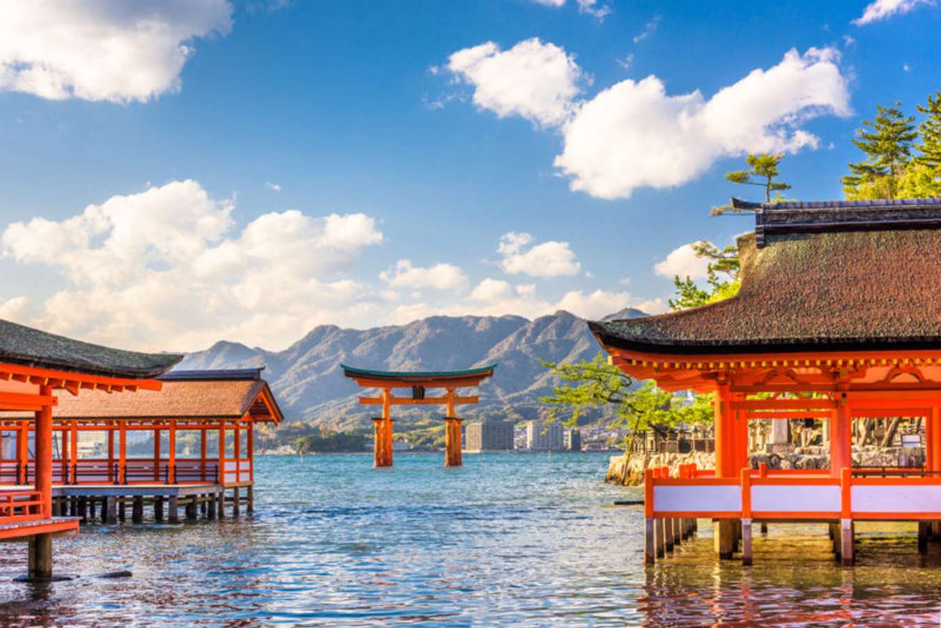 ศาลเจ้ากลางทะเล อิสึกุชิมะ แห่งเกาะมิยาจิมะ (Miyajima Itsukushima Shrine) - เที่ยวญี่ปุ่น