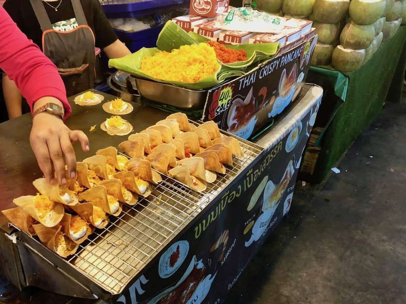 chơ đêm bangkok-Train Night Market - Ratchada-Talad Rot Fai