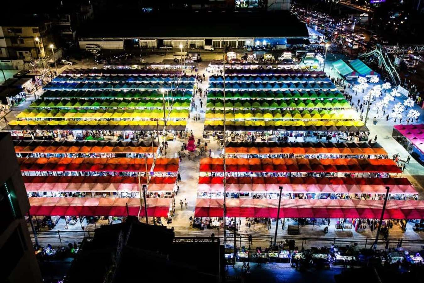 chợ đêm bangkok-Talad Neon Night Market