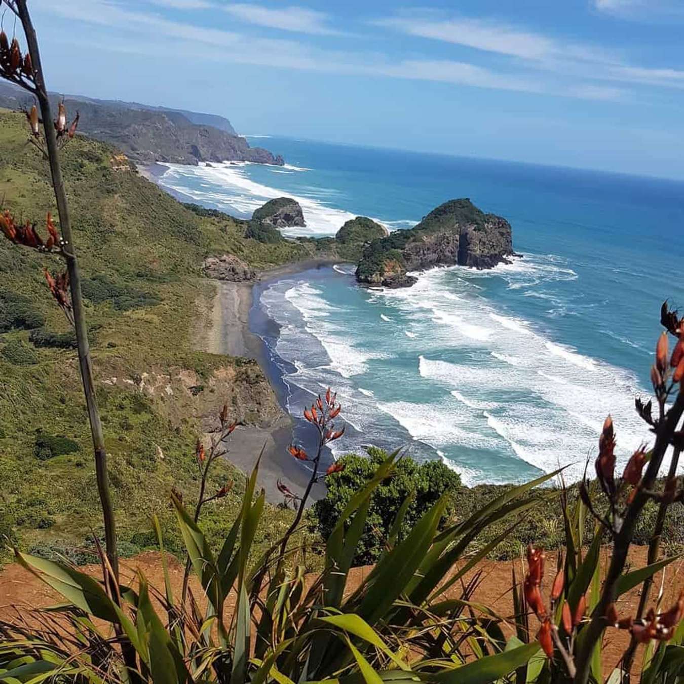 Bãi biển Bethell - du lịch Auckland