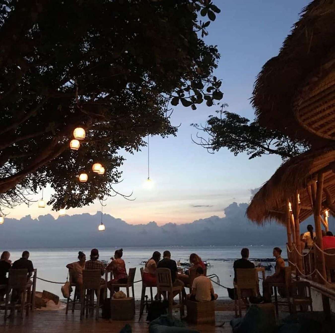 du lịch bali tự túc-đảo Nusa Lembongan-Hai Bar & Grill