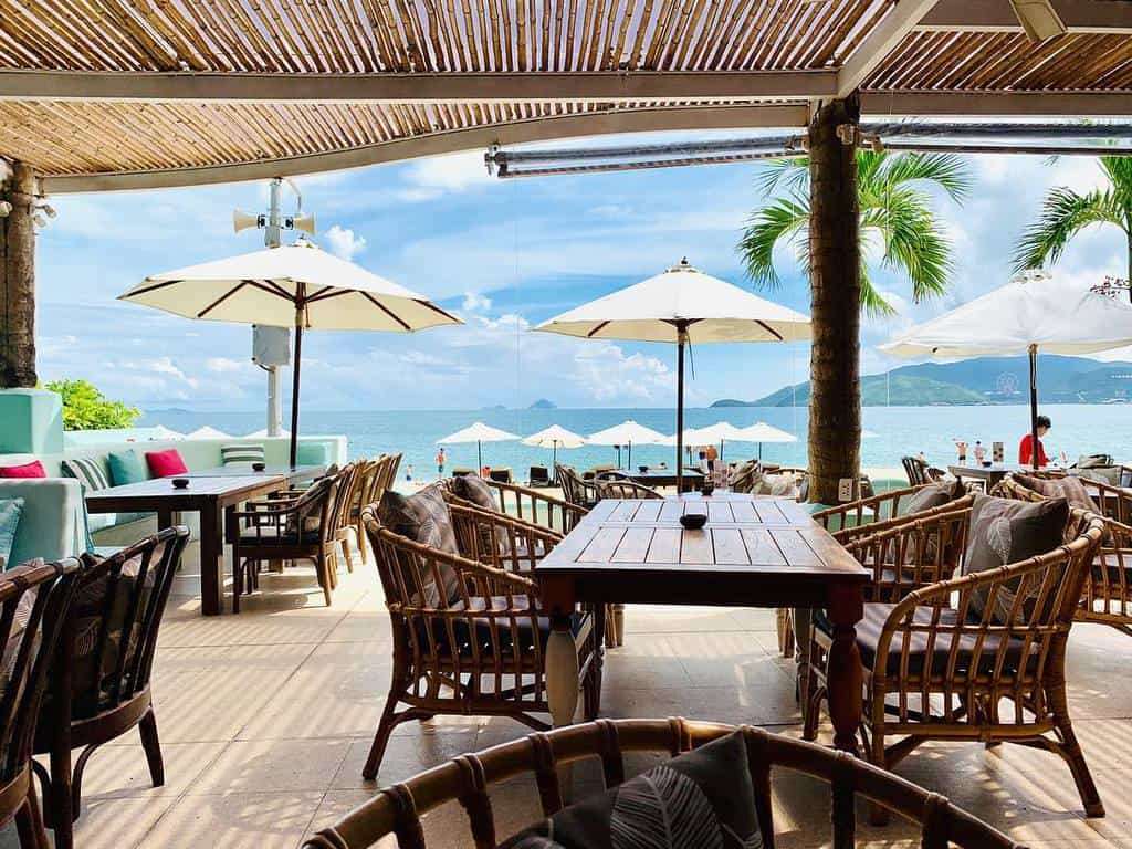 Những quán cafe có thiết kế đẹp và ấn tượng nhất ở Nha Trang là những quán gì? 
