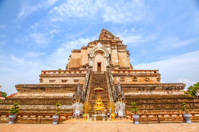 วัดเจดีย์หลวงวรวิหาร - ที่เที่ยวในเมืองเชียงใหม่