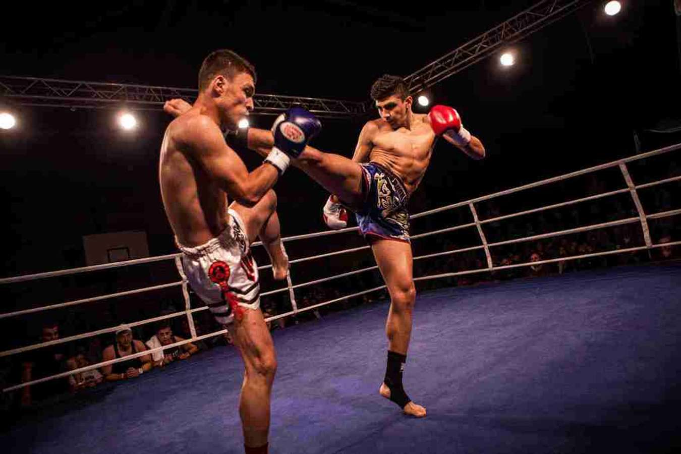 chơi đêm ở Bangkok-Muay Thai Live Show