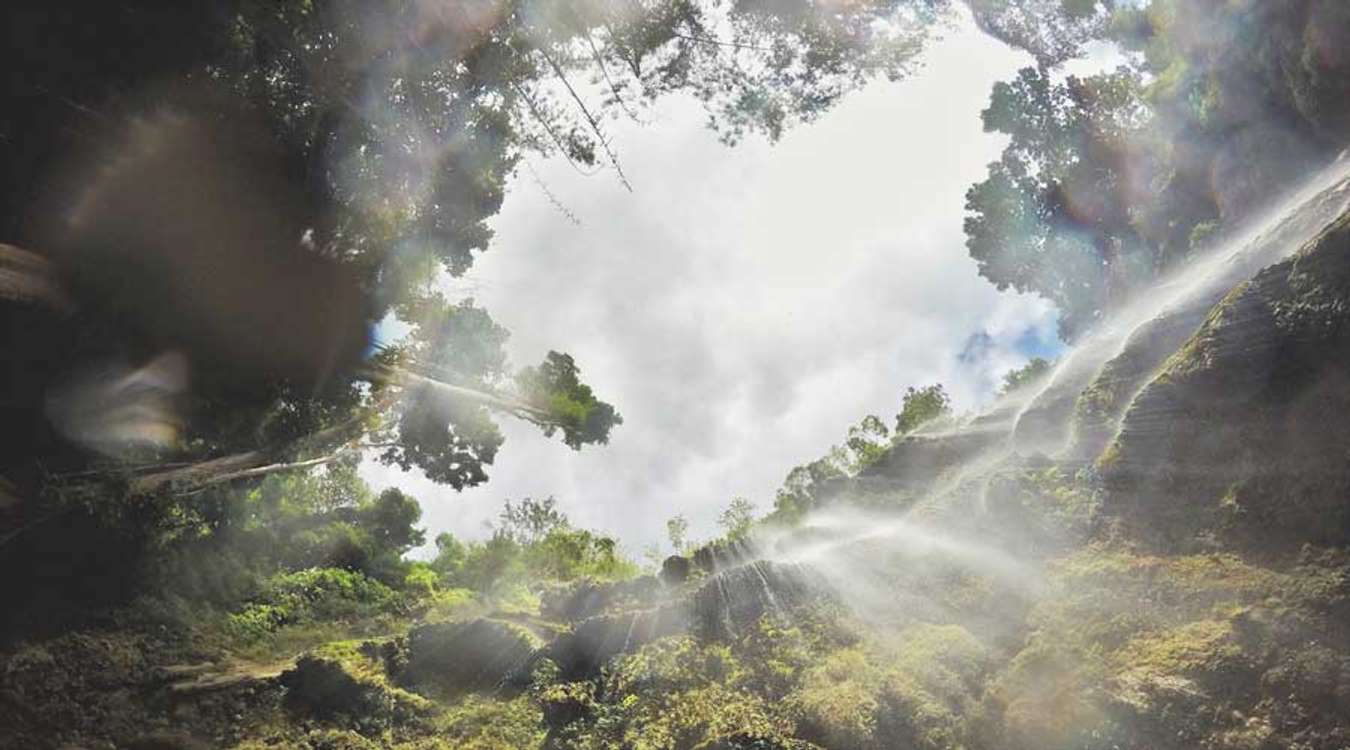 Aguinid Falls