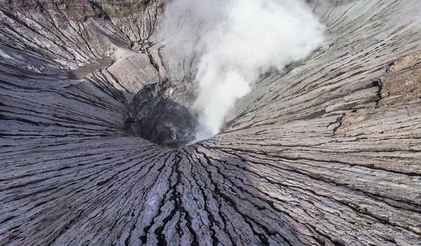 Leo núi lửa Bromo Indonesia 