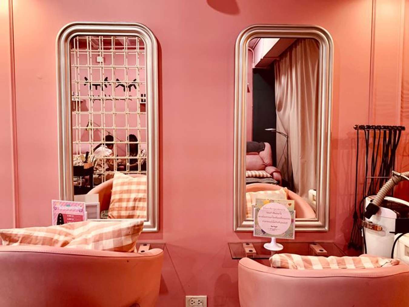 หนีฝนไปผ่อนคลายที่ Sleep Salon Spa สปาช็อกกี้ พิงค์ สวรรค์ของคนรักสีชมพู