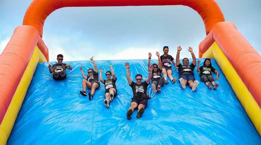 Color Manila inflatable slide