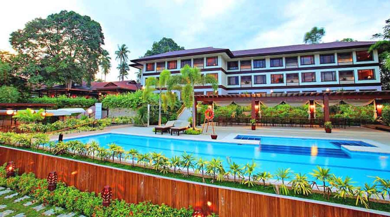 Hotel Tropika Pool