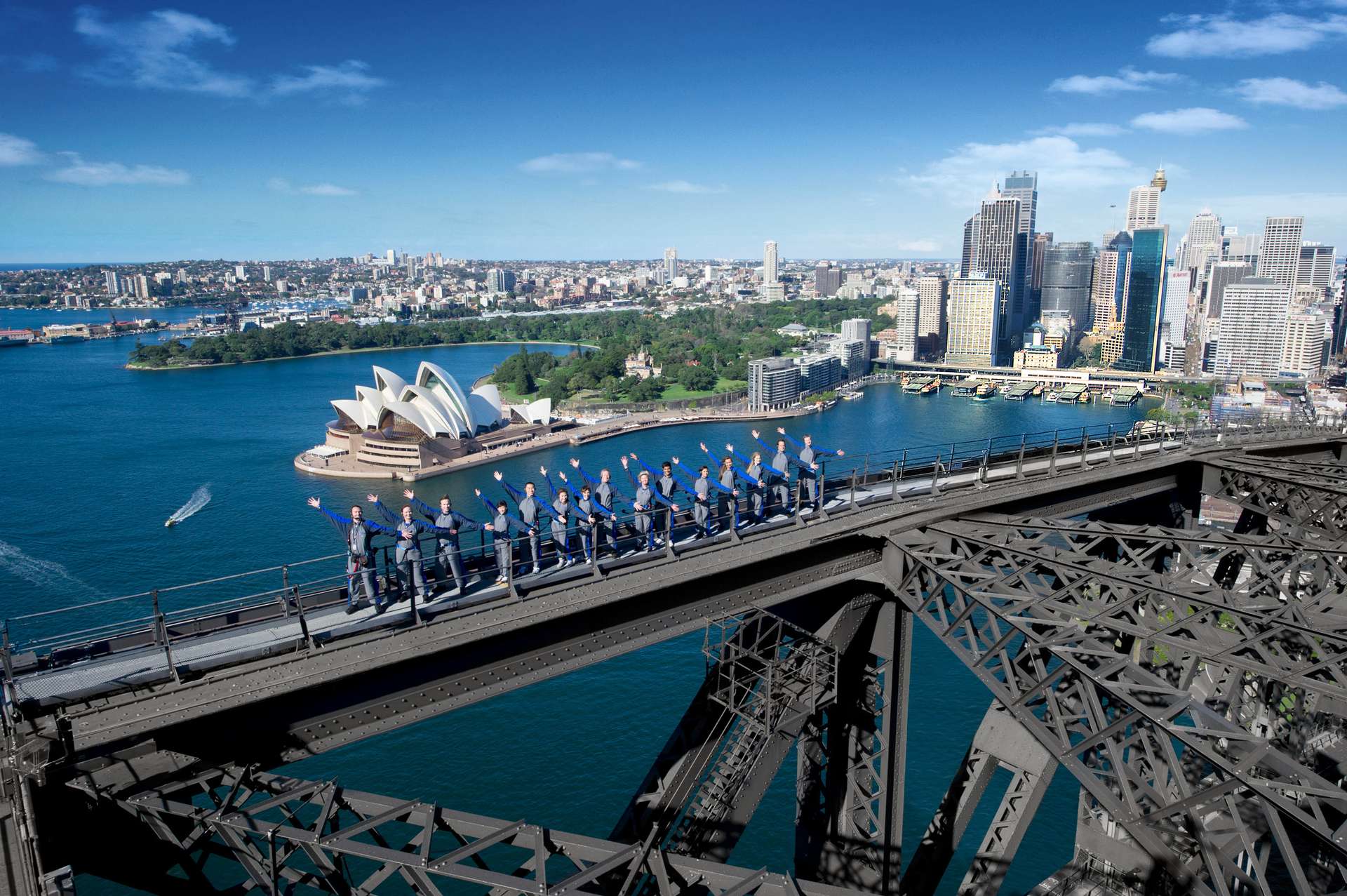 Taklukkan Sydney Harbour Bridge Jembatan Lengkung Terbesar Di Dunia