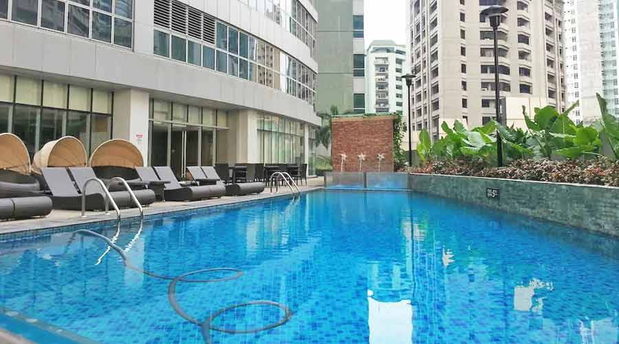 Versailles Stay at One Central Pool