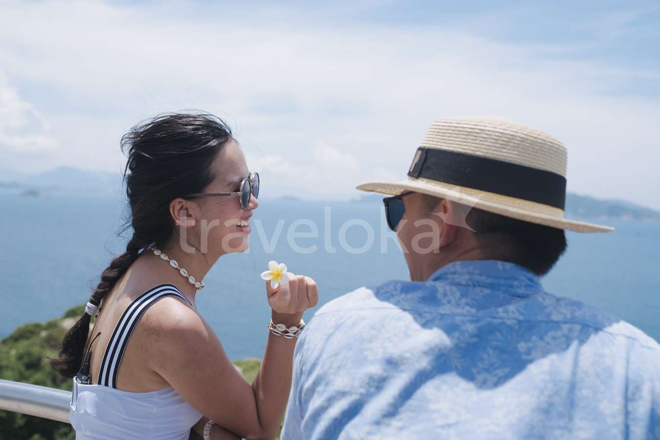 Bình Hưng có gì chơi - Hải đăng Hòn Chút