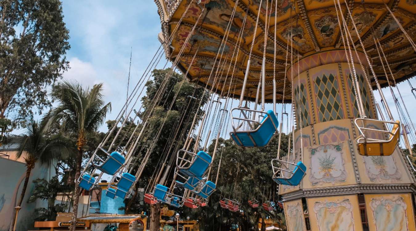 Enchanted Kingdom's Flying Fiesta