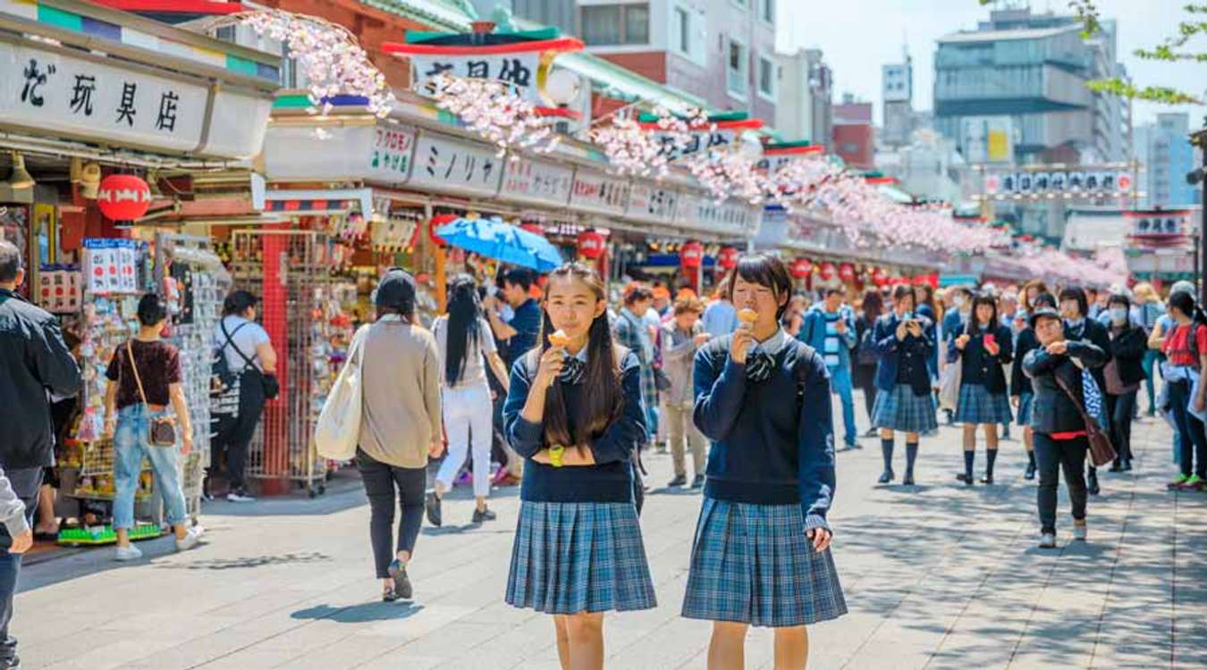 Nakamise Shopping Street