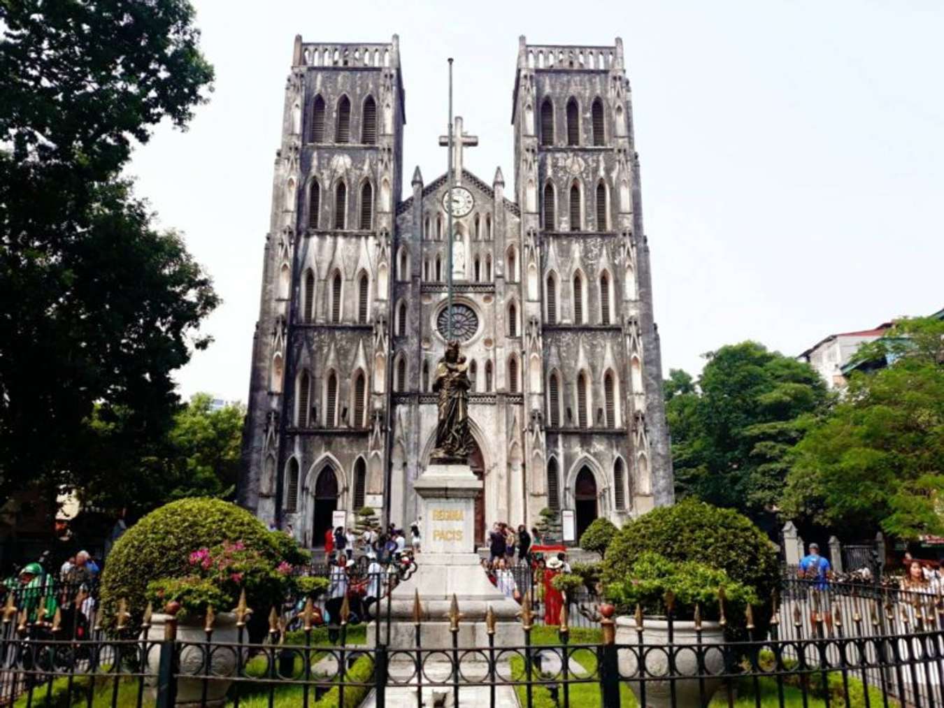 มหาวิหารเซนต์โยเซฟ (St. Joseph Cathedral) - เที่ยวฮานอย