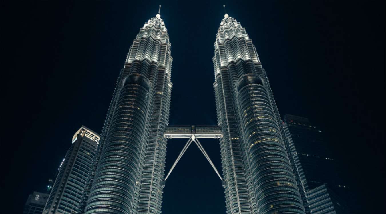 Petrona Twin Towers